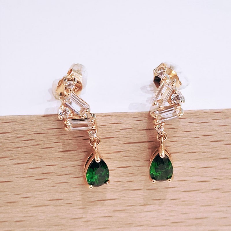 Boucles d'oreilles charmes chics